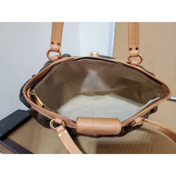 Authentic LOUIS VUITTON Monogram Boetie MM Bag - Picture 7 of 11